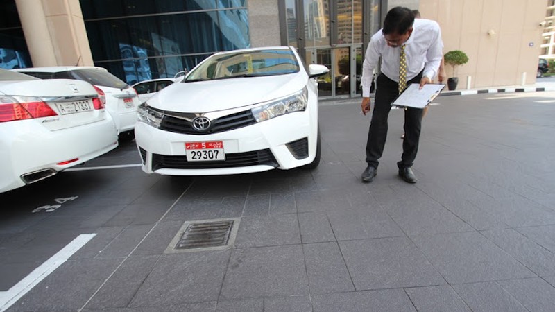 Hertz Marina - Rent & Transport in Dubai