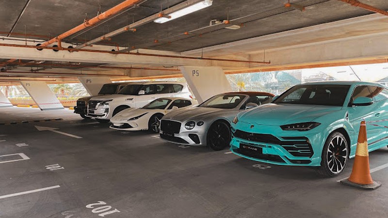 Octane - Rent & Transport in Dubai