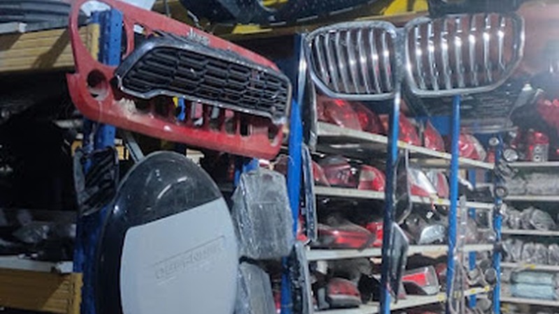Sparely Used Auto Spare Parts - Parts & Accessories in Sharjah